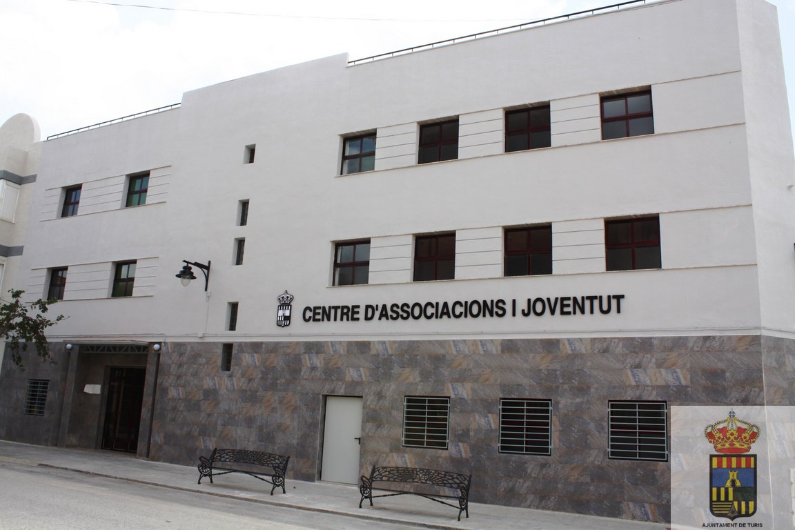 Centro de Asociaciones y Juventud de Turís