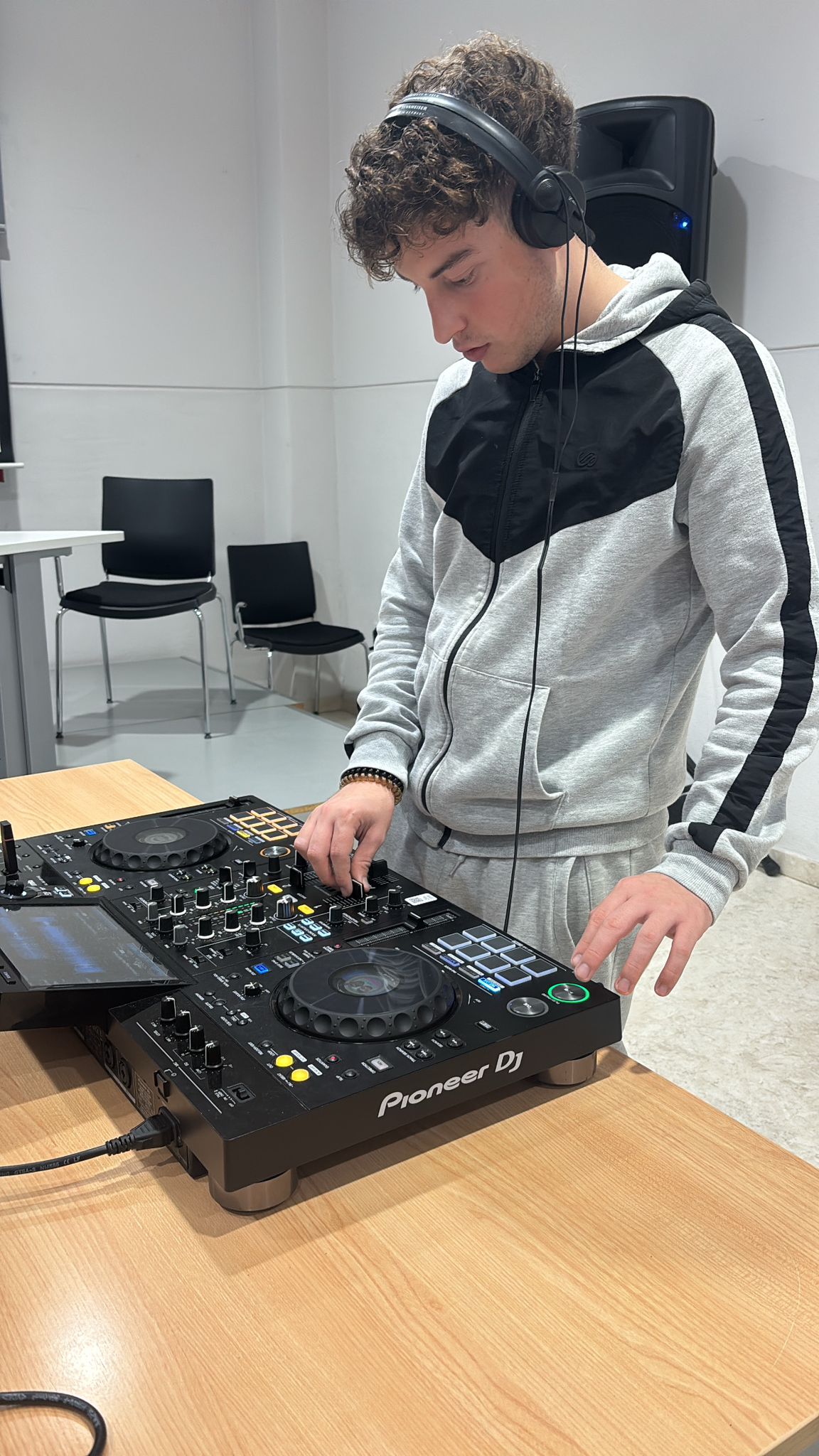 Curs d'Iniciació de DJ